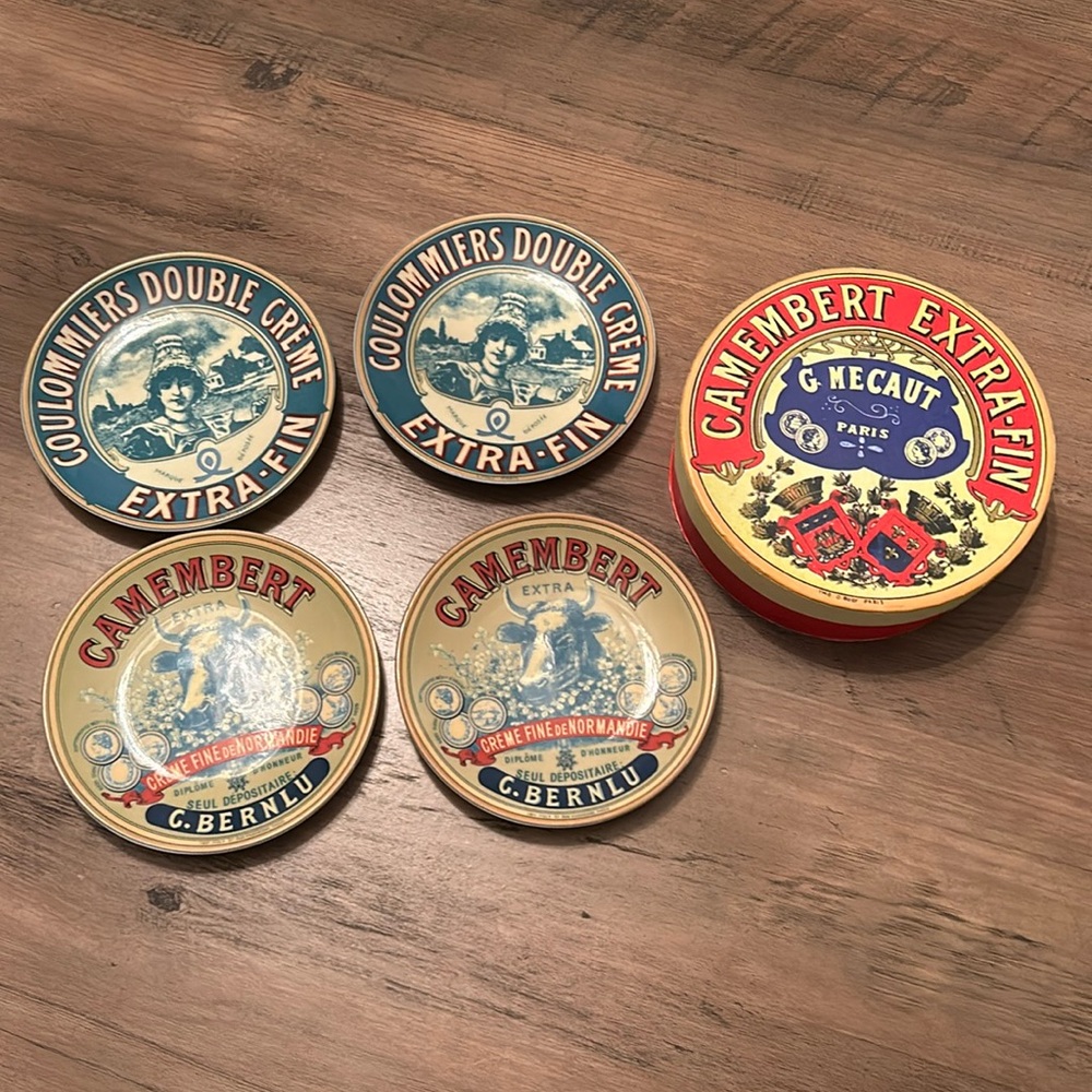 BIA Set of 4 Classic Camembert Canape Plates in the box